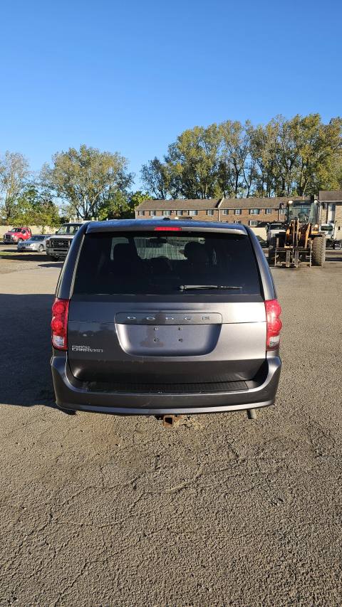 Vehicle photo 8