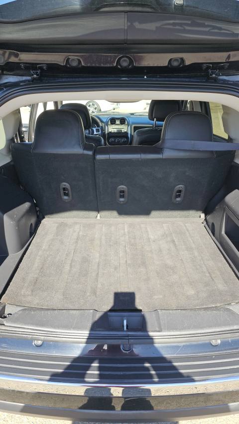 Vehicle photo 10
