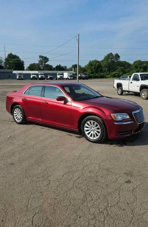 Vehicle photo 2