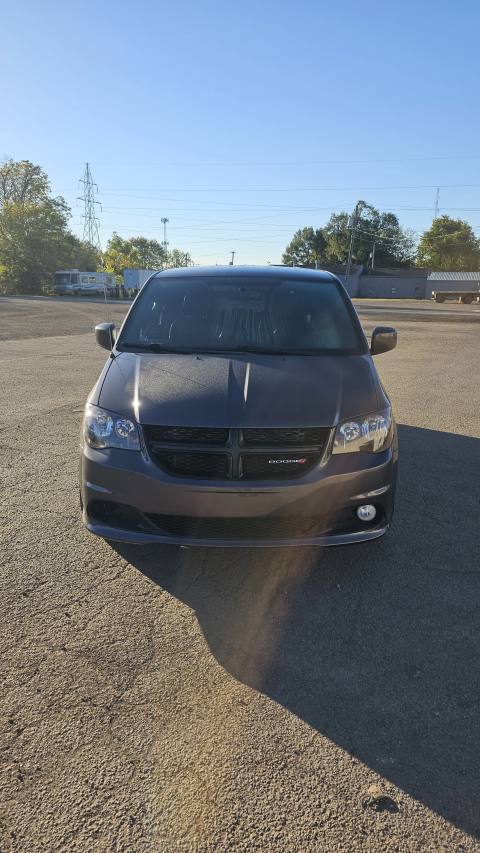 Vehicle photo 1